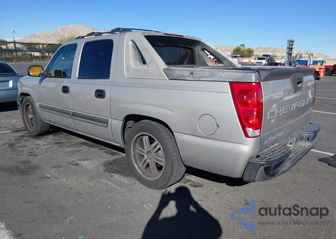 2004 Chevrolet Avalanche 1500 из США, поврежденный, VIN 3GNEC12T24G241111